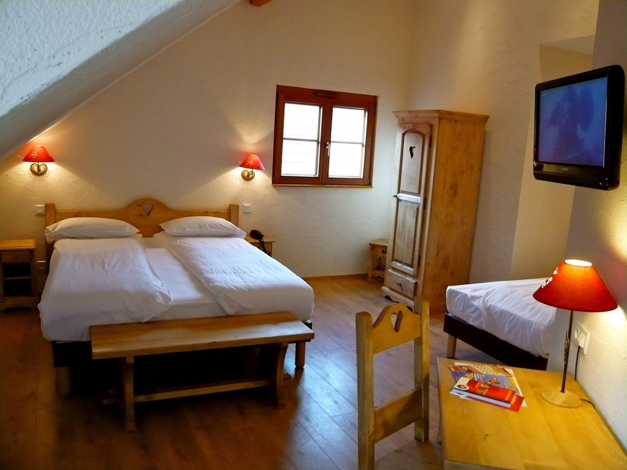The Originals Boutique, Hotel La Ferme Du Pape, Эгишем Экстерьер фото