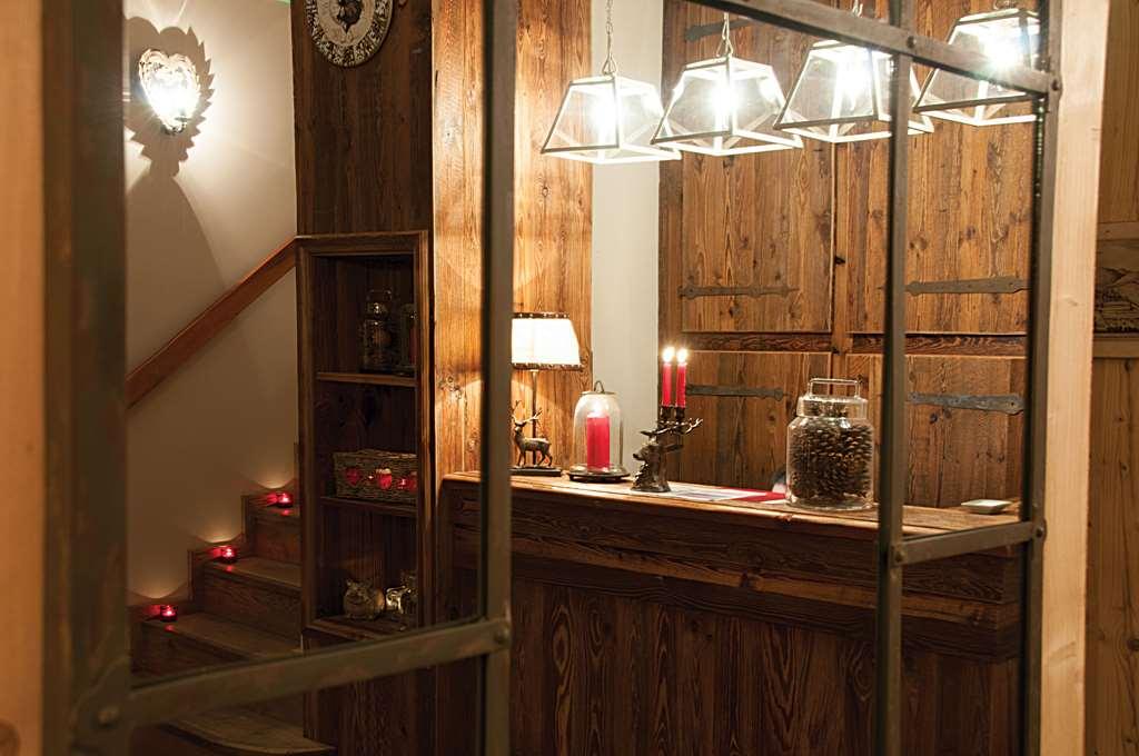 The Originals Boutique, Hotel La Ferme Du Pape, Эгишем Удобства фото