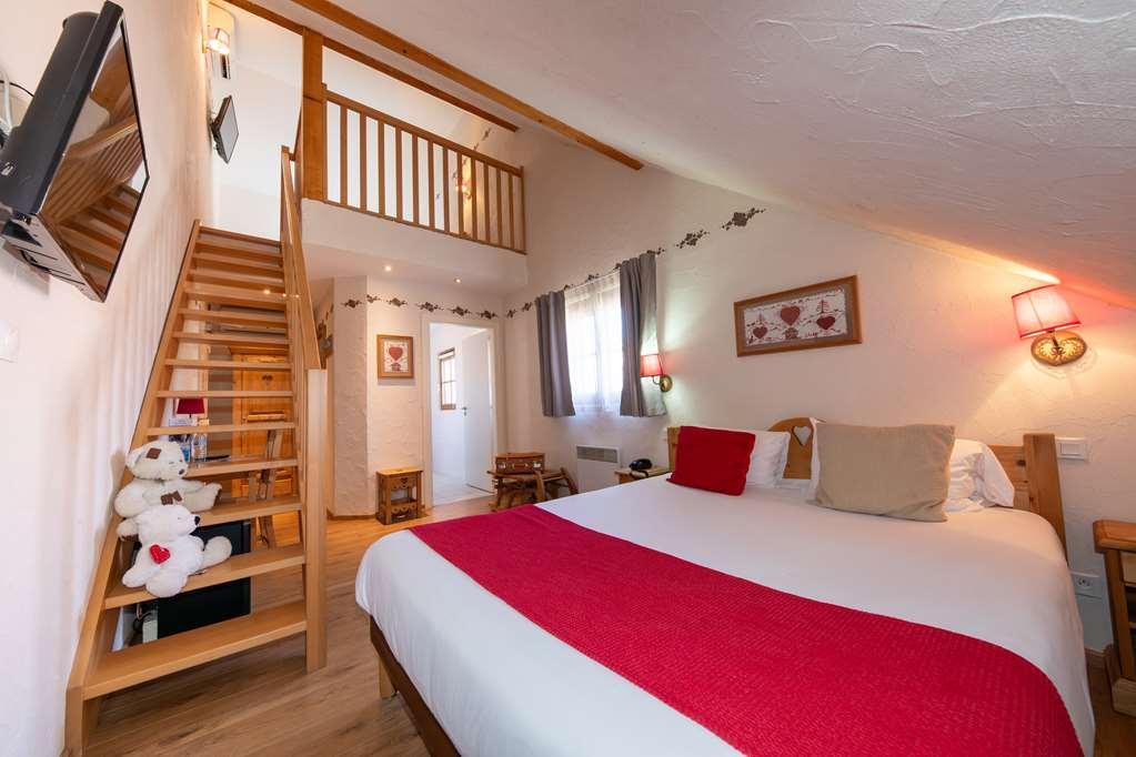 The Originals Boutique, Hotel La Ferme Du Pape, Эгишем Номер фото