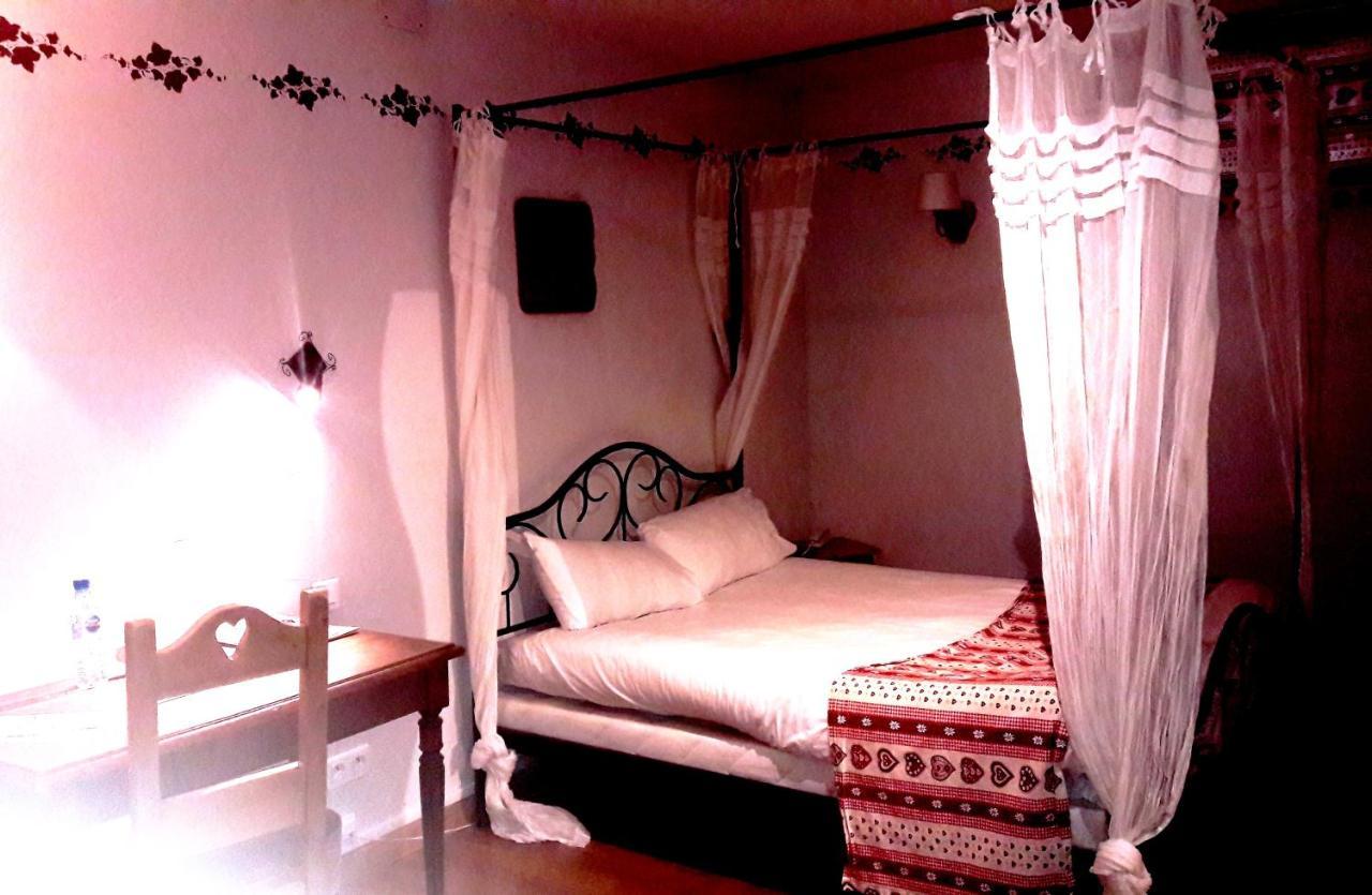 The Originals Boutique, Hotel La Ferme Du Pape, Эгишем Экстерьер фото