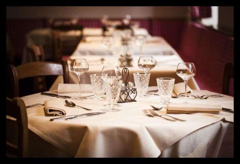 The Originals Boutique, Hotel La Ferme Du Pape, Эгишем Ресторан фото